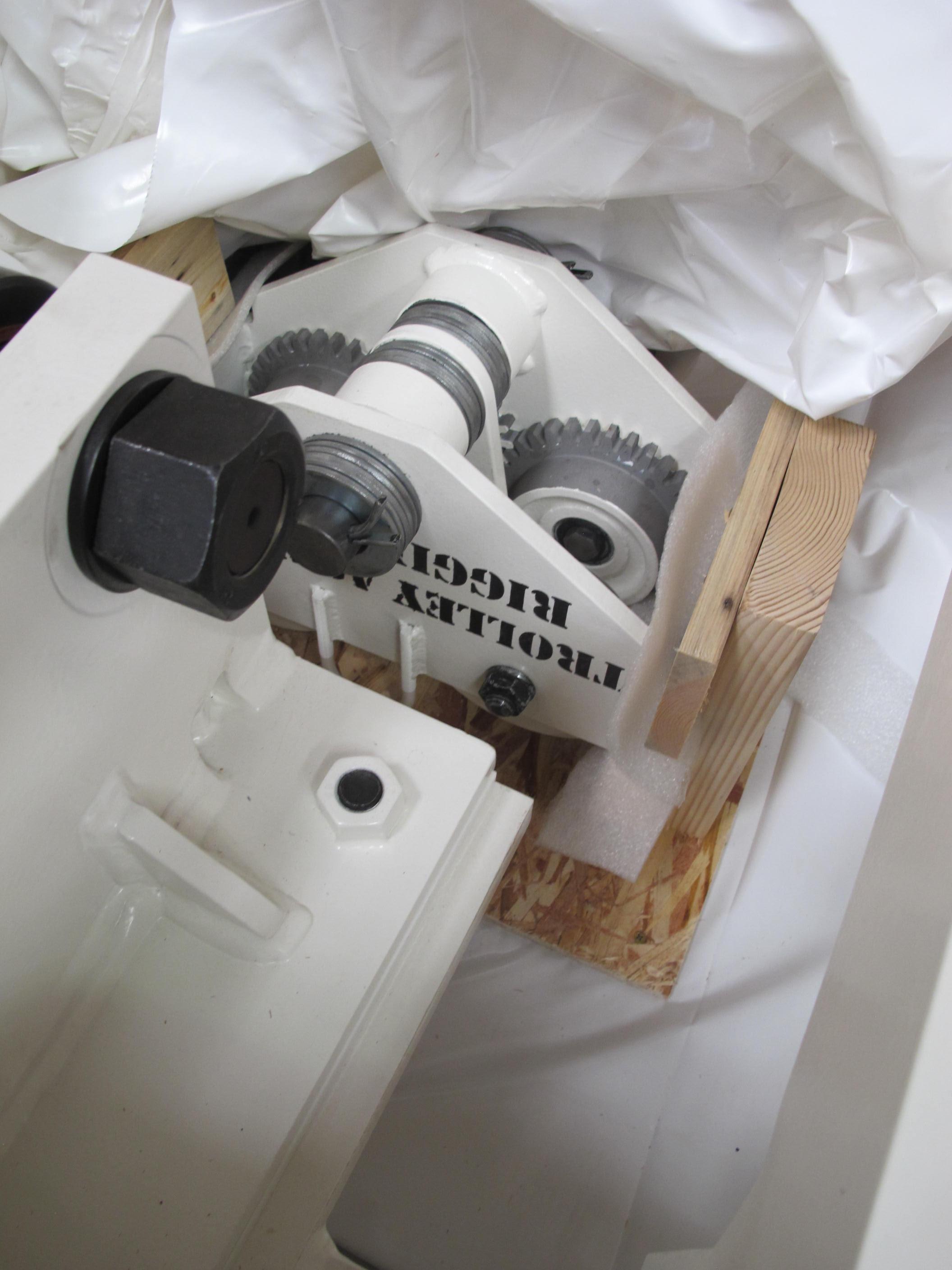 3-TON CHAIN HOIST, VARIABLE FREQUENCY DRIVE, 480 VAC MODEL RRT CODE 9540CF CM LODESTAR (W-44) LOADING & HANDLING FEE $15-